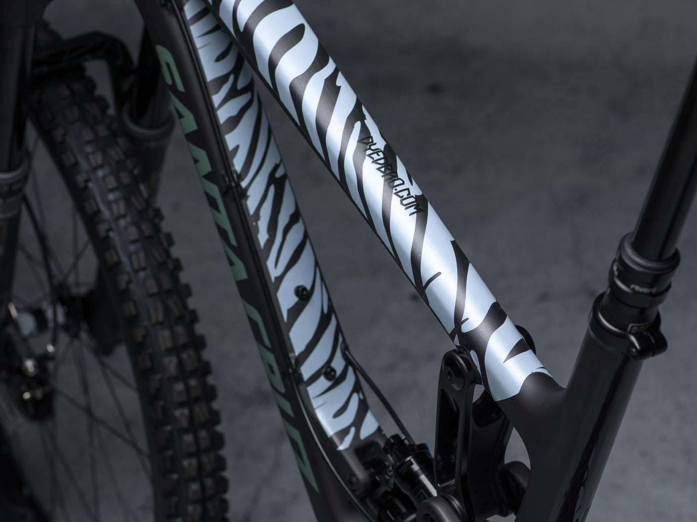 NEIGHBORHOOD×LFE BICYCLE FRAME PROTECTOR NEIGHBORHOOD×LFE BICYCLE FRAME PROTECTOR NEIGHBORHOOD X LFE